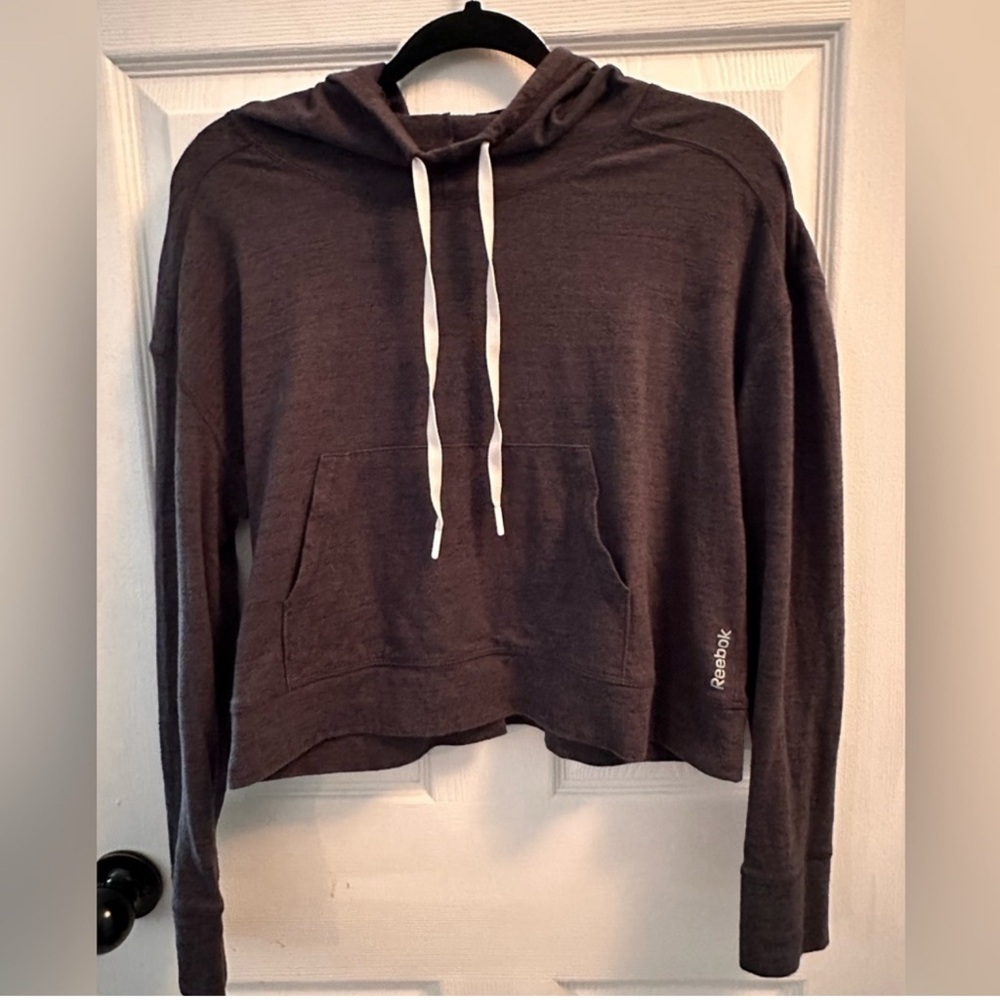 Reebok Hoodie Size Medium